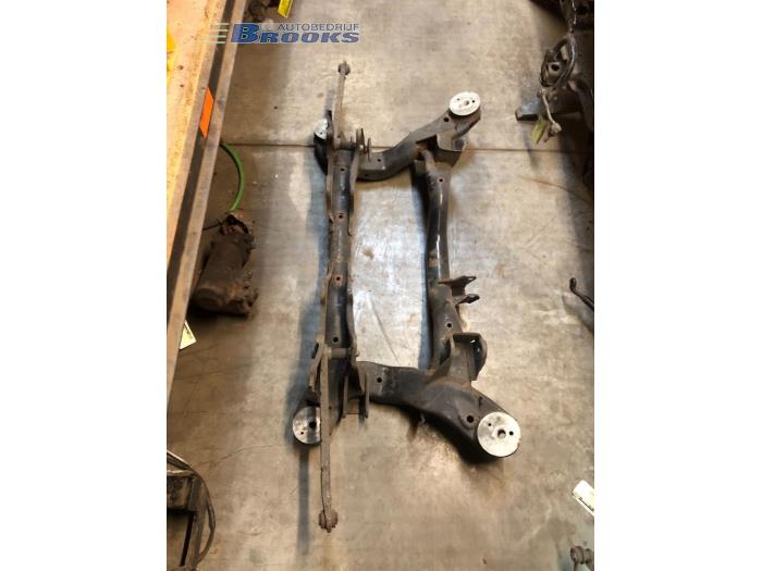 Gebruikte Subframe Audi A6 Quattro (C5) 2.5 TDI V6 24V Prijs € 25,00 Margeregeling aangeboden door Autobedrijf Brooks