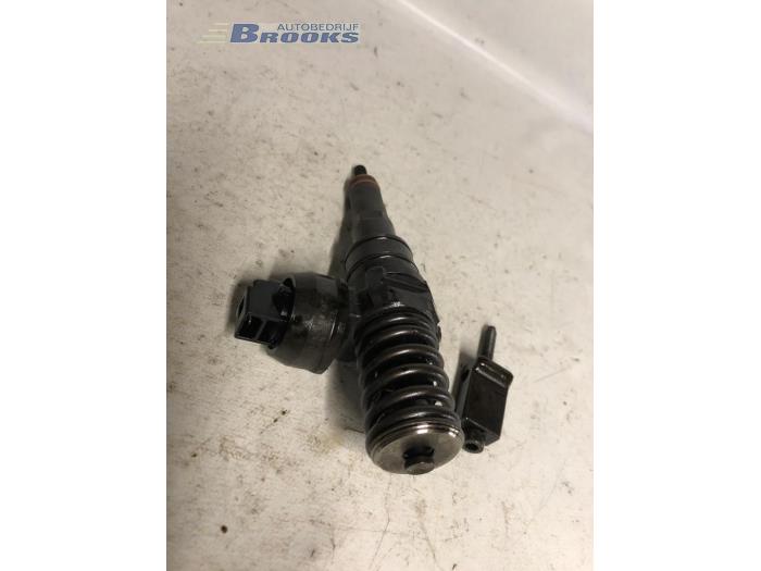 Gebruikte Verstuiver (diesel) Volkswagen Touran (1T1/T2) 1.9 TDI 105 Prijs € 75,00 Margeregeling aangeboden door Autobedrijf Brooks