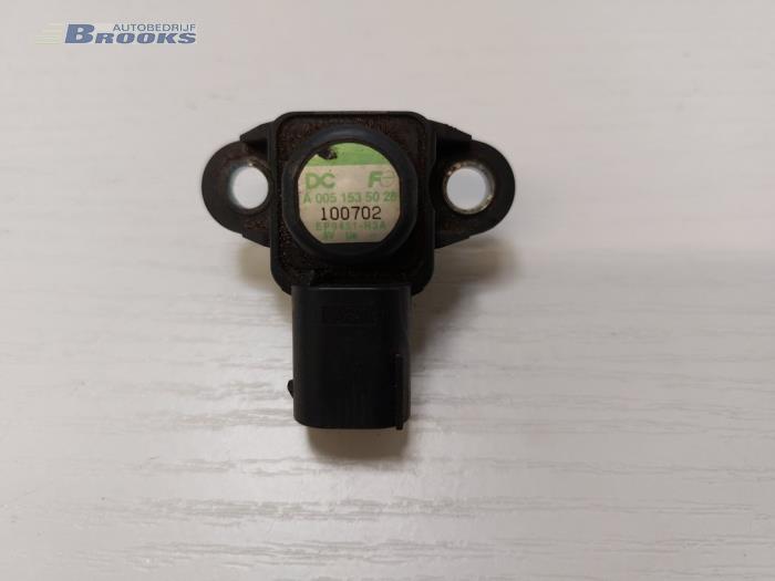 Brandstofdruk sensor van een Mercedes-Benz Sprinter 3,5t (906.63) 313 CDI 16V 2009
