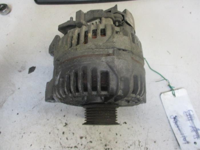Gebruikte Dynamo Opel Zafira (F75) 2.0 DTI 16V Prijs € 30,00 Margeregeling aangeboden door Autobedrijf Brooks