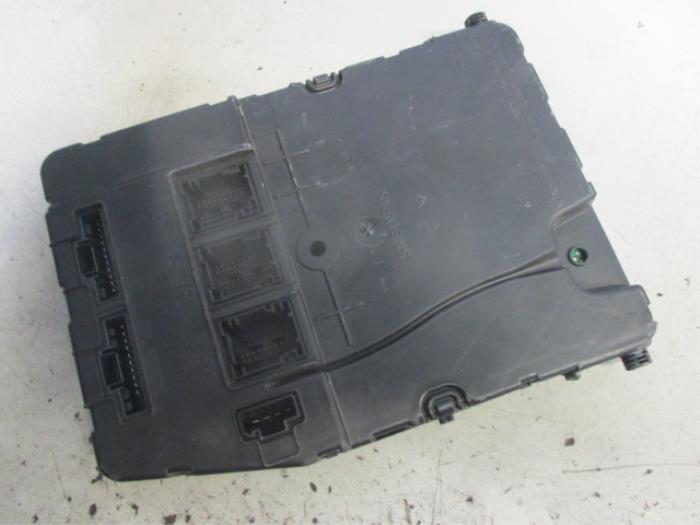 Gebruikte Module Bodycontrol Renault Megane II (BM/CM) 1.6 16V Prijs € 60,00 Margeregeling aangeboden door Autobedrijf Brooks
