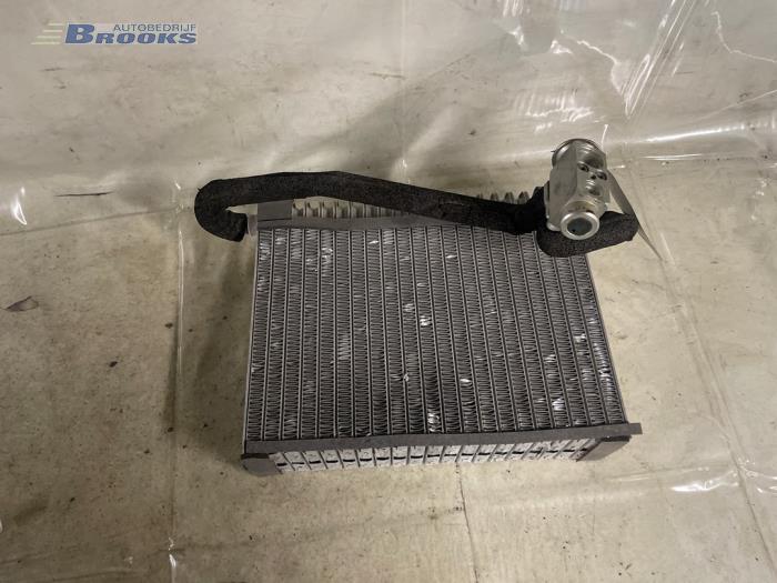 Gebruikte Radiateur Airco Opel Astra Prijs € 37,50 Margeregeling aangeboden door Autobedrijf Brooks