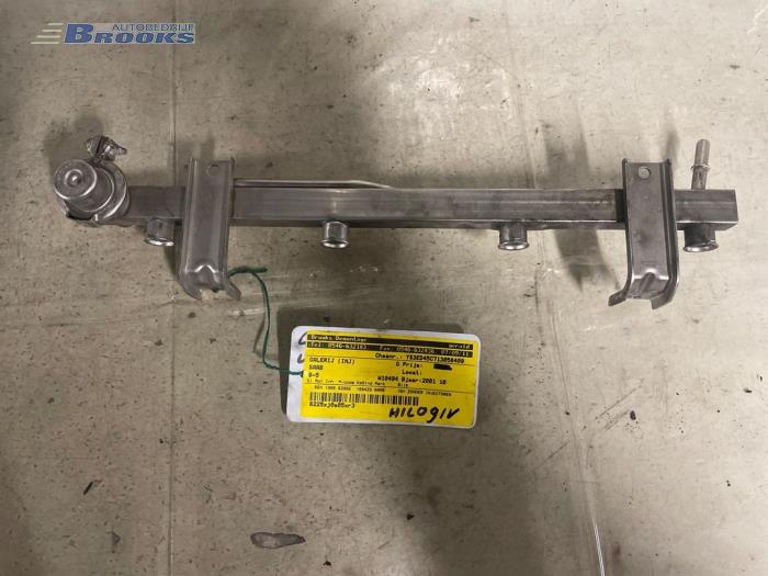 Gebruikte Injector brug Saab 9-5 (YS3E) 2.0t 16V Prijs € 15,00 Margeregeling aangeboden door Autobedrijf Brooks