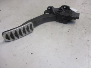 Gebruikte Gaspedaal Landrover Range Rover Evoque (LVJ/LVS) 2.2 TD4 16V 5-drs. Prijs op aanvraag aangeboden door Autobedrijf Brooks