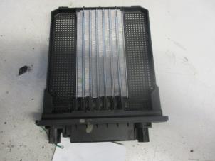 Gebruikte Kachel Verwarmingselement Landrover Range Rover Evoque (LVJ/LVS) 2.2 TD4 16V 5-drs. Prijs € 50,00 Margeregeling aangeboden door Autobedrijf Brooks