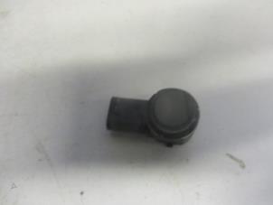 Gebruikte PDC Sensor Landrover Range Rover Evoque (LVJ/LVS) 2.2 TD4 16V 5-drs. Prijs € 20,00 Margeregeling aangeboden door Autobedrijf Brooks