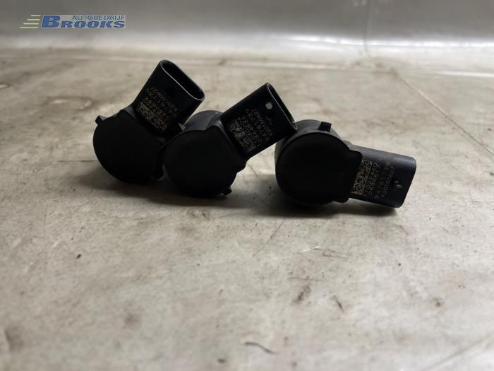 PDC Sensor van een Opel Karl 1.0 ecoFLEX 12V 2016