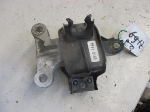 Gebruikte Motorrubber Opel Karl 1.0 12V Prijs € 25,00 Margeregeling aangeboden door Autobedrijf Brooks