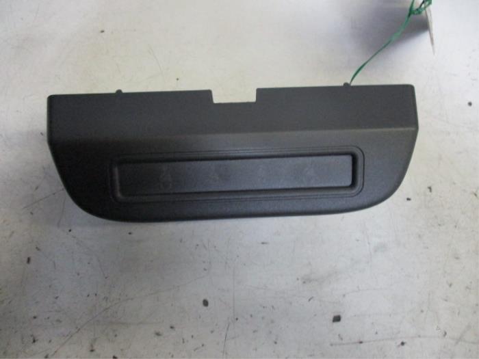 Gebruikte Display Interieur Alfa Romeo MiTo (955) 1.3 JTDm 16V Eco Prijs op aanvraag aangeboden door Autobedrijf Brooks