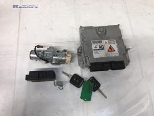 Gebruikte Kontaktslot + computer Nissan X-Trail (T30) 2.2 dCi 16V 4x2 Prijs op aanvraag aangeboden door Autobedrijf Brooks