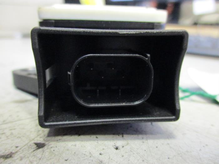 Esp computer van een Nissan Qashqai (J10) 1.6 dCi Pure Drive 2013