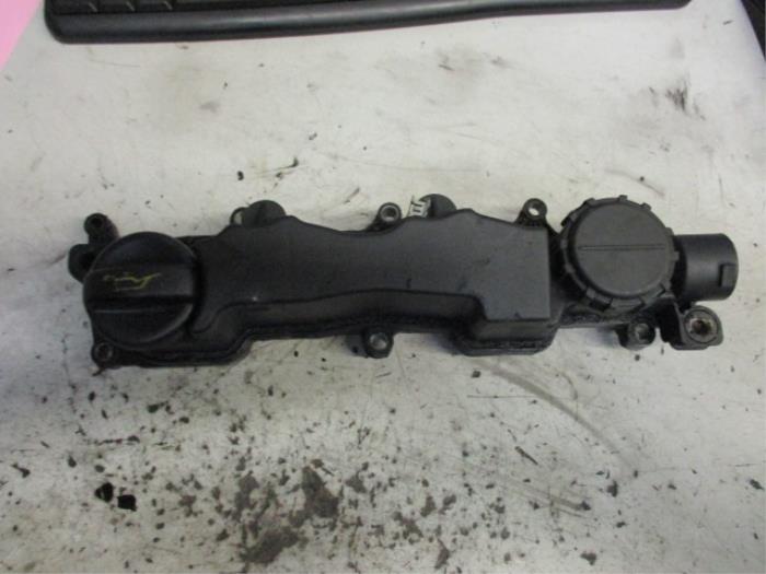 Gebruikte Kleppendeksel Peugeot Partner Combispace 1.6 HDI 75 Prijs € 30,00 Margeregeling aangeboden door Autobedrijf Brooks