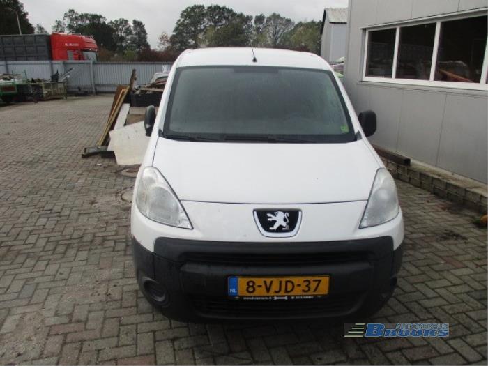 Gebruikte Aandrijfas rechts-voor Peugeot Partner (GC/GF/GG/GJ/GK) 1.6 HDI 75 16V Prijs € 15,00 Margeregeling aangeboden door Autobedrijf Brooks