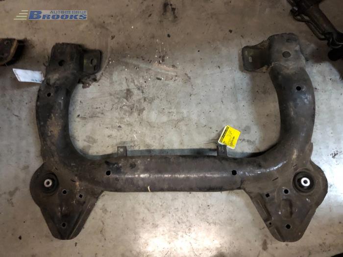 Gebruikte Subframe Audi 100 (C4) 2.6 E Prijs € 50,00 Margeregeling aangeboden door Autobedrijf Brooks