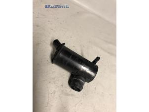 Gebruikte Ruitensproeierpomp voor Chevrolet Matiz 1.0 Prijs € 5,00 Margeregeling aangeboden door Autobedrijf Brooks