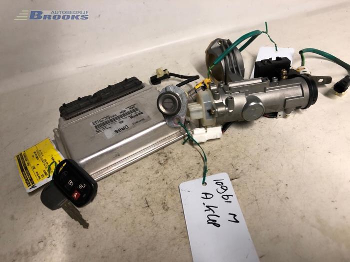 Gebruikte Computer Motormanagement Kia Cerato 1.5 CRDi 16V Prijs € 125,00 Margeregeling aangeboden door Autobedrijf Brooks