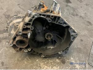 Gebruikte Versnellingsbak Suzuki SX4 (EY/GY) 1.9 DDiS Prijs € 400,00 Margeregeling aangeboden door Autobedrijf Brooks