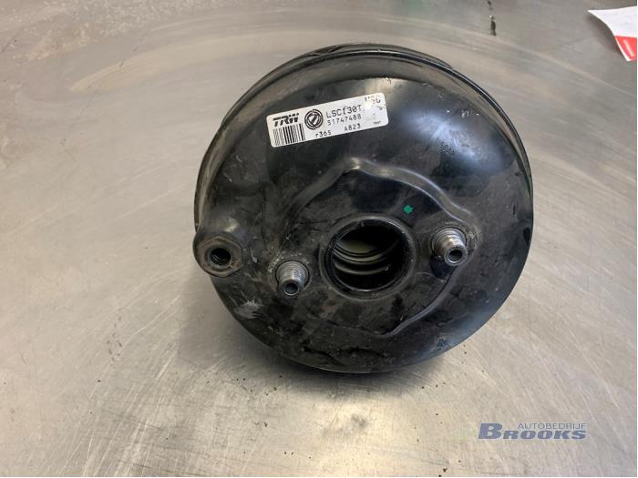 Gebruikte Rembol Alfa Romeo 159 Sportwagon (939BX) 1.9 JTDm Prijs € 75,00 Margeregeling aangeboden door Autobedrijf Brooks