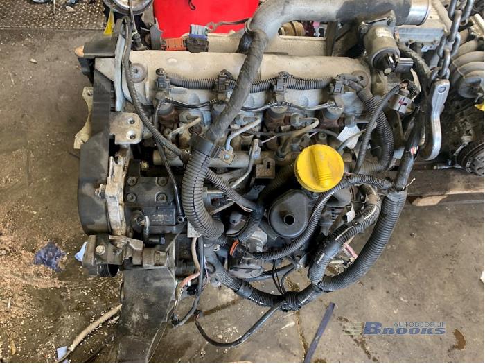 Gebruikte Motor Renault Scénic I (JA) 1.9 dCi Prijs € 400,00 Margeregeling aangeboden door Autobedrijf Brooks