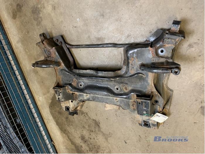 Gebruikte Subframe Peugeot 207/207+ (WA/WC/WM) 1.4 16V VTi Prijs € 45,00 Margeregeling aangeboden door Autobedrijf Brooks