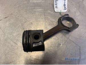 Gebruikte Zuiger Volkswagen Golf VI (5K1) 1.2 TSI BlueMotion Prijs € 50,00 Margeregeling aangeboden door Autobedrijf Brooks