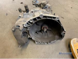 Gebruikte Versnellingsbak Saab 9-3 II Sport Sedan (YS3F) 2.0T 16V Prijs € 300,00 Margeregeling aangeboden door Autobedrijf Brooks