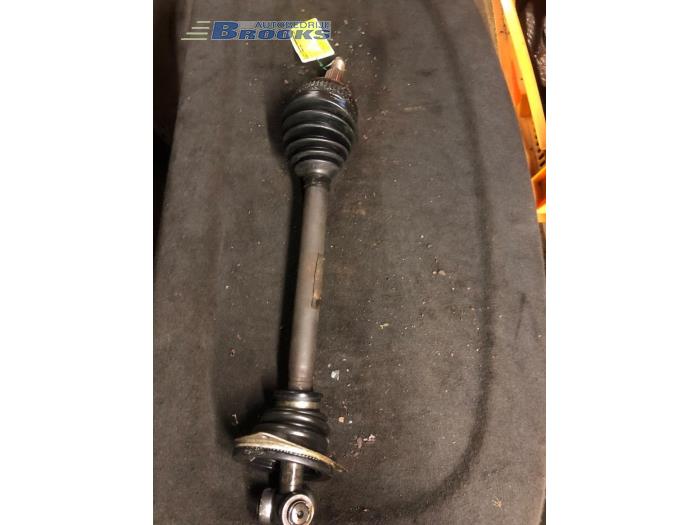 Gebruikte Steekas links-voor Renault Master II (FD/HD) 2.8 dTi T35 Prijs € 10,00 Margeregeling aangeboden door Autobedrijf Brooks