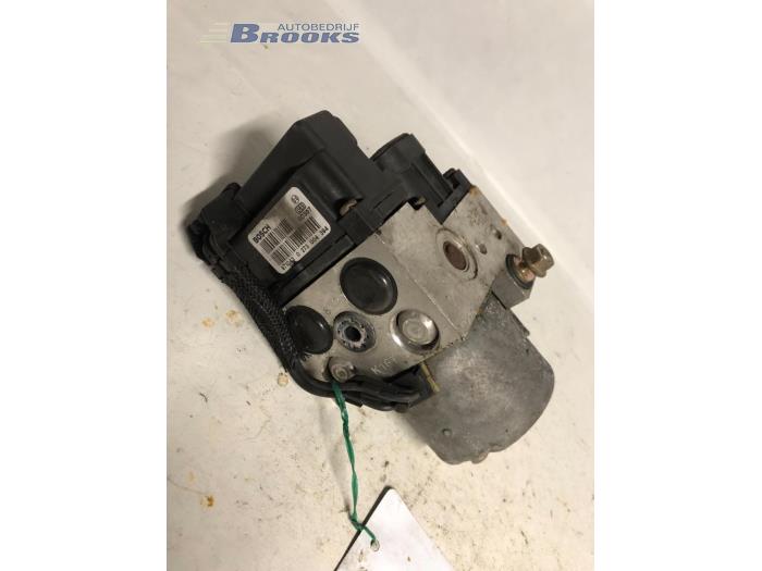 Gebruikte ABS Pomp Renault Megane (BA) 1.9D RN,RT Prijs € 25,00 Margeregeling aangeboden door Autobedrijf Brooks