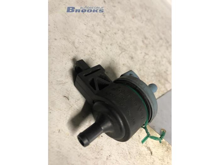 Gebruikte Sensor map (inlaatspruitstuk) Volkswagen Polo III (6N1) 1.4i 60 Prijs € 10,00 Margeregeling aangeboden door Autobedrijf Brooks