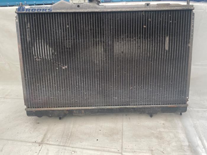 Gebruikte Radiateur Mitsubishi Galant (E5/E7/E8) 1.8i,GLi,GLSi 16V Prijs € 15,00 Margeregeling aangeboden door Autobedrijf Brooks