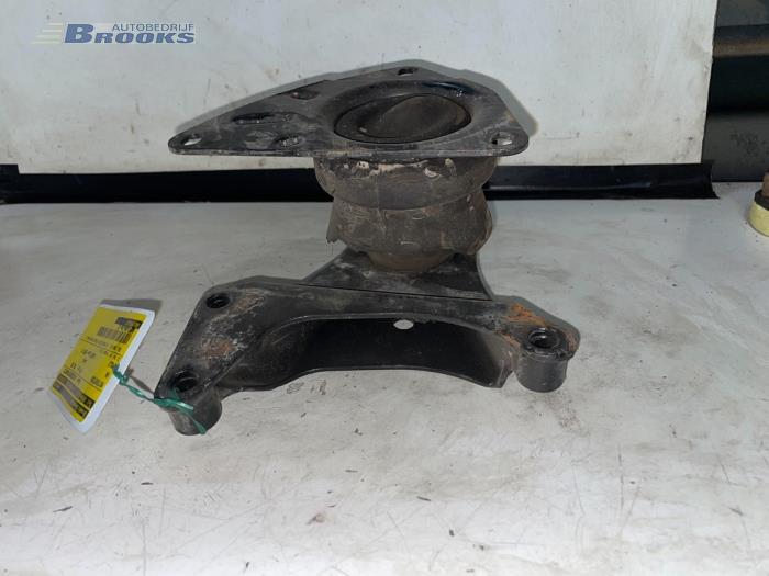 Gebruikte Motorrubber Volkswagen Polo III (6N1) 1.9 D Prijs € 15,00 Margeregeling aangeboden door Autobedrijf Brooks