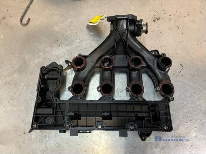 Gebruikte Spruitstuk Inlaat Volvo V70 (BW) 2.0 D 16V Prijs € 70,00 Margeregeling aangeboden door Autobedrijf Brooks