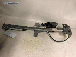 Gebruikte Motor electrisch raam Peugeot 807 2.2 HDiF 16V Prijs € 25,00 Margeregeling aangeboden door Autobedrijf Brooks