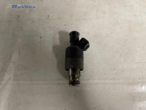 Gebruikte Injector (benzine injectie) Opel Corsa B (73/78/79) 1.4 Joy,Sport,GLS 16V Ecotec Prijs € 15,00 Margeregeling aangeboden door Autobedrijf Brooks
