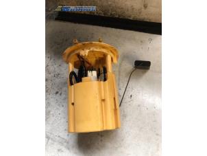 Gebruikte Tank element Pomp Peugeot 807 2.2 HDiF 16V Prijs € 15,00 Margeregeling aangeboden door Autobedrijf Brooks