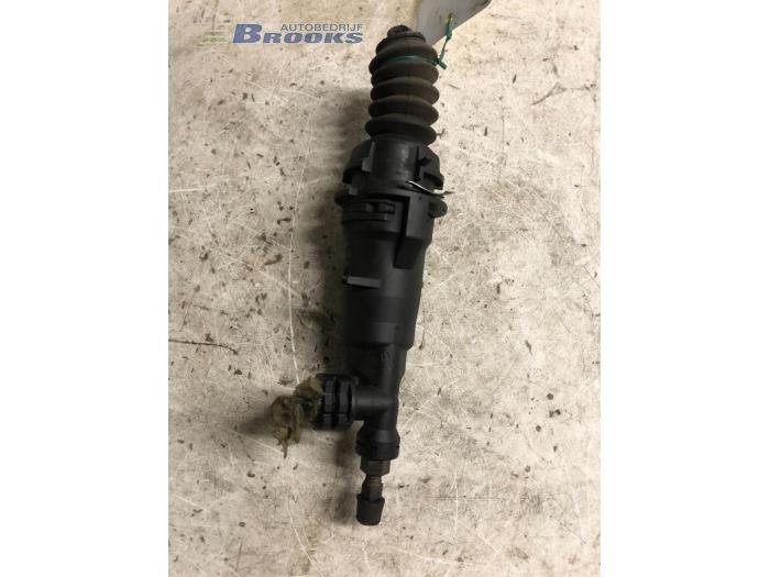 Gebruikte Koppeling Hulp Cilinder Peugeot 807 2.2 HDiF 16V Prijs € 15,00 Margeregeling aangeboden door Autobedrijf Brooks