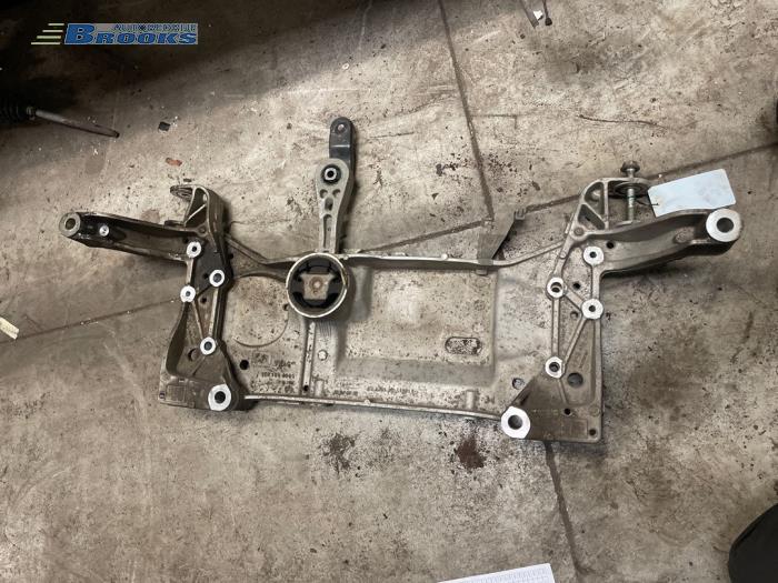 Gebruikte Subframe Skoda Octavia Combi (1Z5) 1.9 TDI Prijs € 25,00 Margeregeling aangeboden door Autobedrijf Brooks