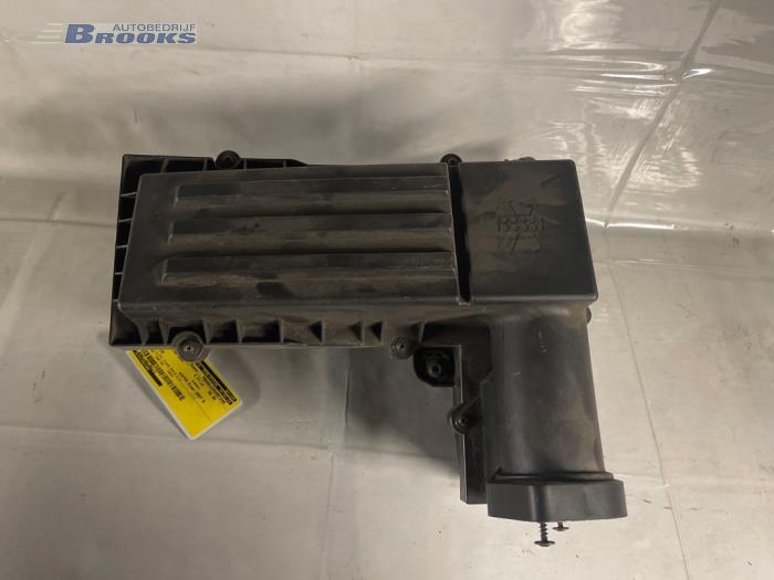Gebruikte Luchtfilterhuis Skoda Octavia Combi (1Z5) 1.9 TDI Prijs € 25,00 Margeregeling aangeboden door Autobedrijf Brooks