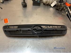 Gebruikte Grille Opel Meriva Mk.I Prijs € 10,00 Margeregeling aangeboden door Autobedrijf Brooks