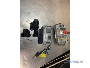 Gebruikte Kontaktslot + computer Fiat Bravo (198A) 1.4 T-Jet 16V 120 Prijs € 150,00 Margeregeling aangeboden door Autobedrijf Brooks