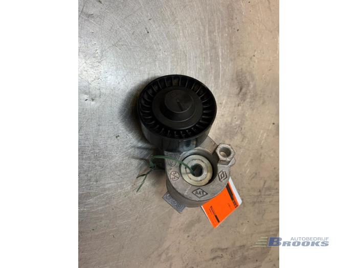 Gebruikte Spanner multiriem Renault Clio III (BR/CR) 1.5 dCi 85 Prijs € 25,00 Margeregeling aangeboden door Autobedrijf Brooks
