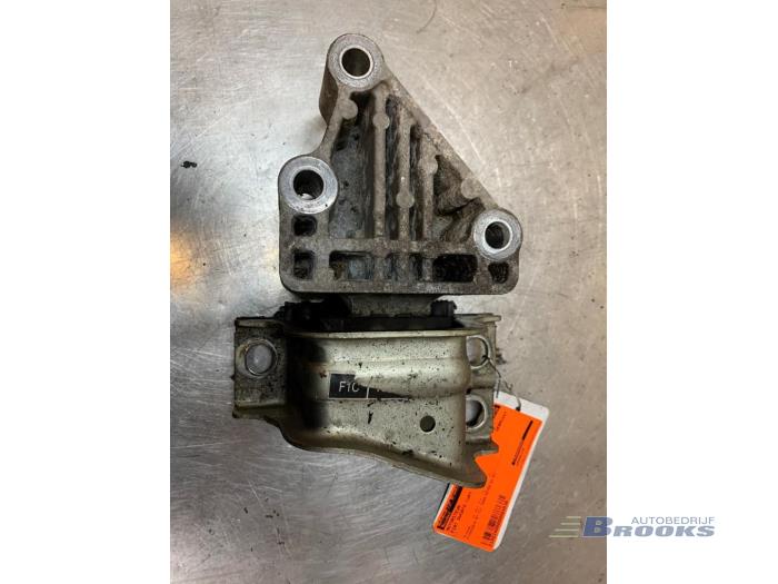 Motorsteun van een Fiat Ducato (250) 3.0 140 Natural Power 2010