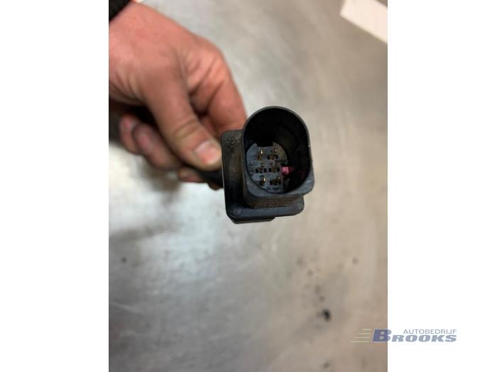 Lambda Sonde van een Volkswagen Caddy III (2KA,2KH,2CA,2CH) 1.9 TDI 2010