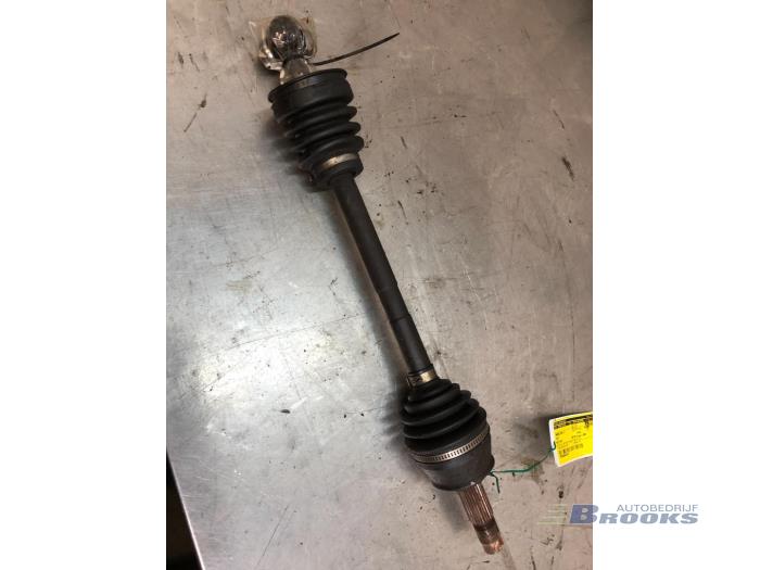 Gebruikte Steekas links-voor Fiat Multipla (186) 1.6 16V 100 SX,ELX Prijs € 10,00 Margeregeling aangeboden door Autobedrijf Brooks