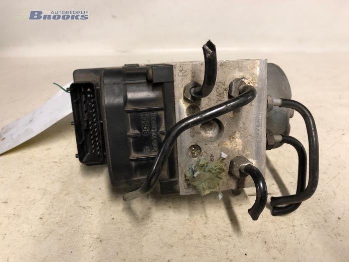 Gebruikte ABS Pomp Alfa Romeo 146 (930B) 1.4 Twin Spark 16V Prijs € 25,00 Margeregeling aangeboden door Autobedrijf Brooks