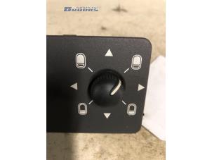 Gebruikte Spiegel Schakelaar Peugeot Boxer Prijs € 5,00 Margeregeling aangeboden door Autobedrijf Brooks