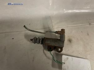 Gebruikte Koppeling Hulp Cilinder Mitsubishi Colt Prijs € 10,00 Margeregeling aangeboden door Autobedrijf Brooks