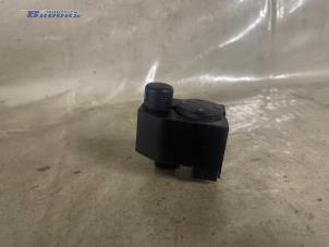 Gebruikte Spiegel Schakelaar Audi A3 (8L1) 1.9 TDI 90 Prijs € 10,00 Margeregeling aangeboden door Autobedrijf Brooks