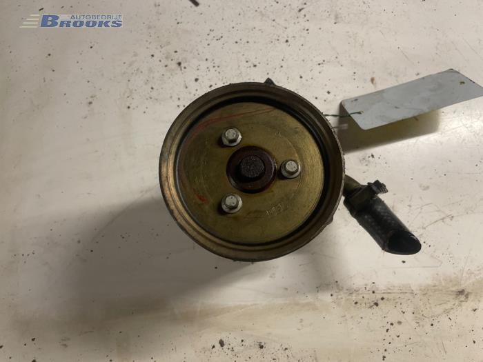 Gebruikte Servopomp Rover 200 (XW) 214 Si,SLi MPi 16V Prijs € 15,00 Margeregeling aangeboden door Autobedrijf Brooks