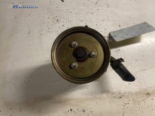 Gebruikte Servopomp Rover 200 (XW) 214 Si,SLi MPi 16V Prijs € 15,00 Margeregeling aangeboden door Autobedrijf Brooks